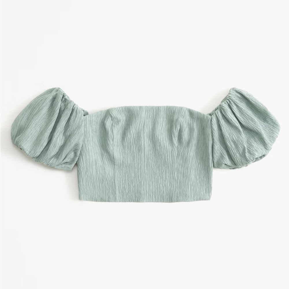 Crinkle Off-The-Shoulder Set Top in Green